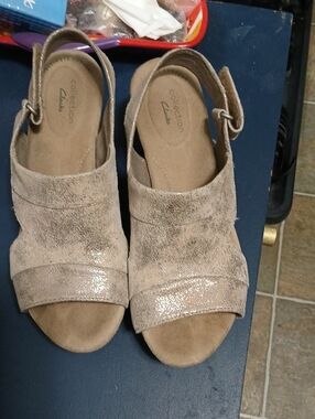 Clarks Women's Taupe Metallic Slingback Sandals